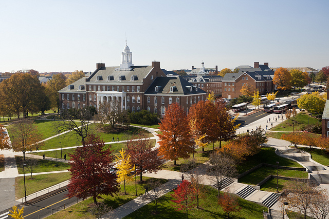 Best of Both Worlds? Honors Colleges at Public Universities